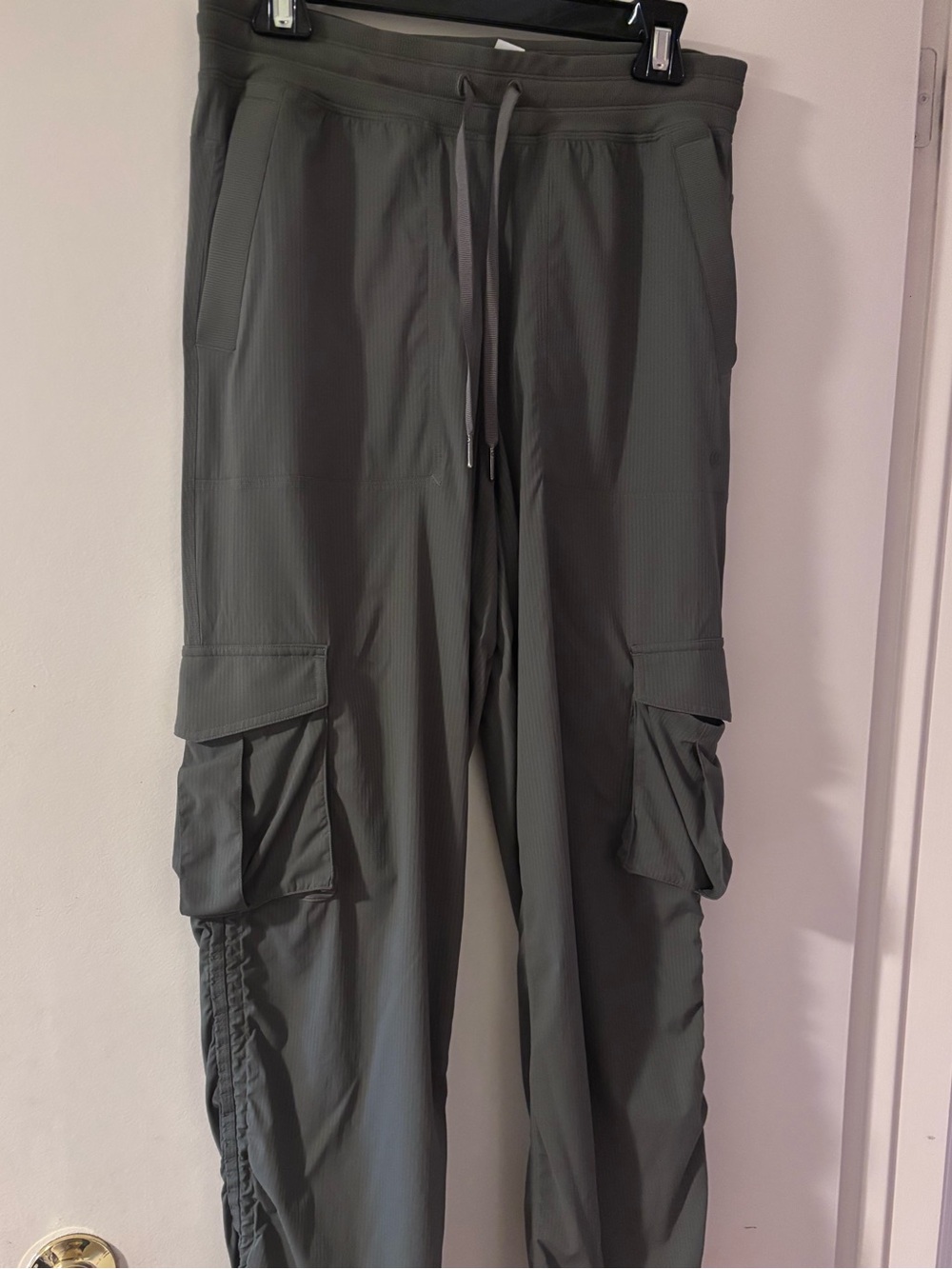 Lululemon Women’s Olive Cargo Dance Studio Pants